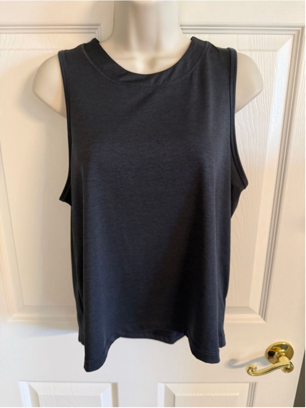Avia women's workout racerback tank top size M charcoal